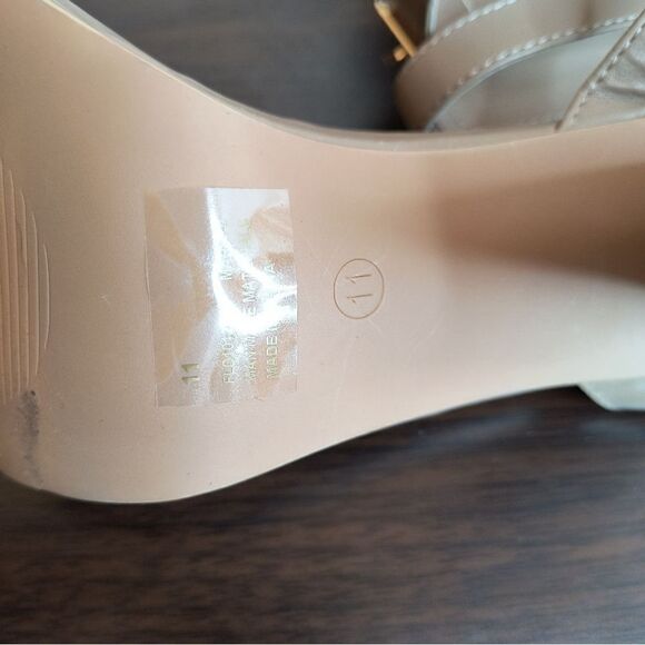 Cape Robbin Nude Sandals - Picture 8 of 8